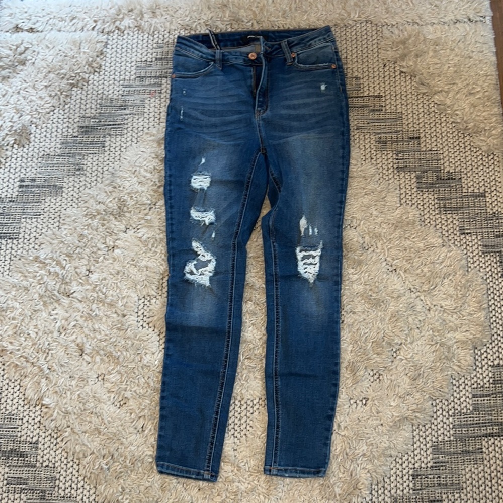 High waisted jeans